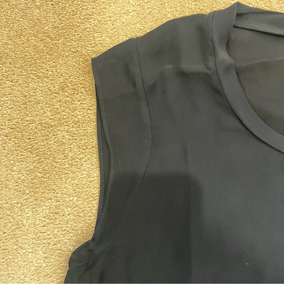 Acrobat black sleeveless blouse, size L - Picture 6 of 9